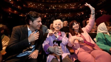 Cristina y Kicillof se mostraron juntos en el aniversario de Abuelas
