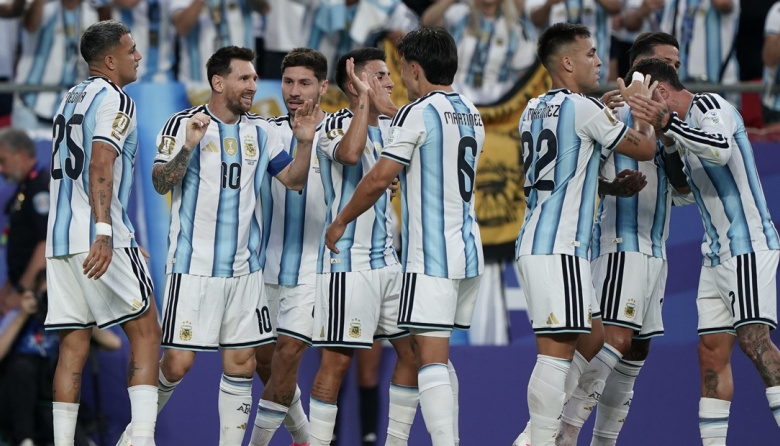 A qué hora juega la Selección Argentina contra Argelia y dónde verlo por TV y online