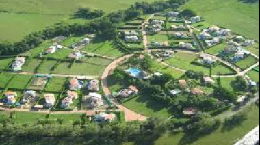 La Provincia crea un régimen para cobrar canon y tasas hídricas a barrios privados