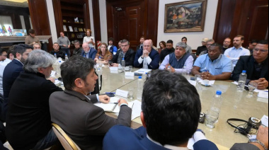 Moyano le llevó a Kicillof apoyo sindical internacional y pidió "unidad" en medio de la pelea del peronismo
