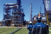 "Efecto Vaca Muerta": tres ramas industriales mejoran en Provincia, pero las otras 13 se hunden
