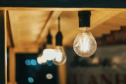 La cautelar que frenó los aumentos de luz también abarca a las cooperativas